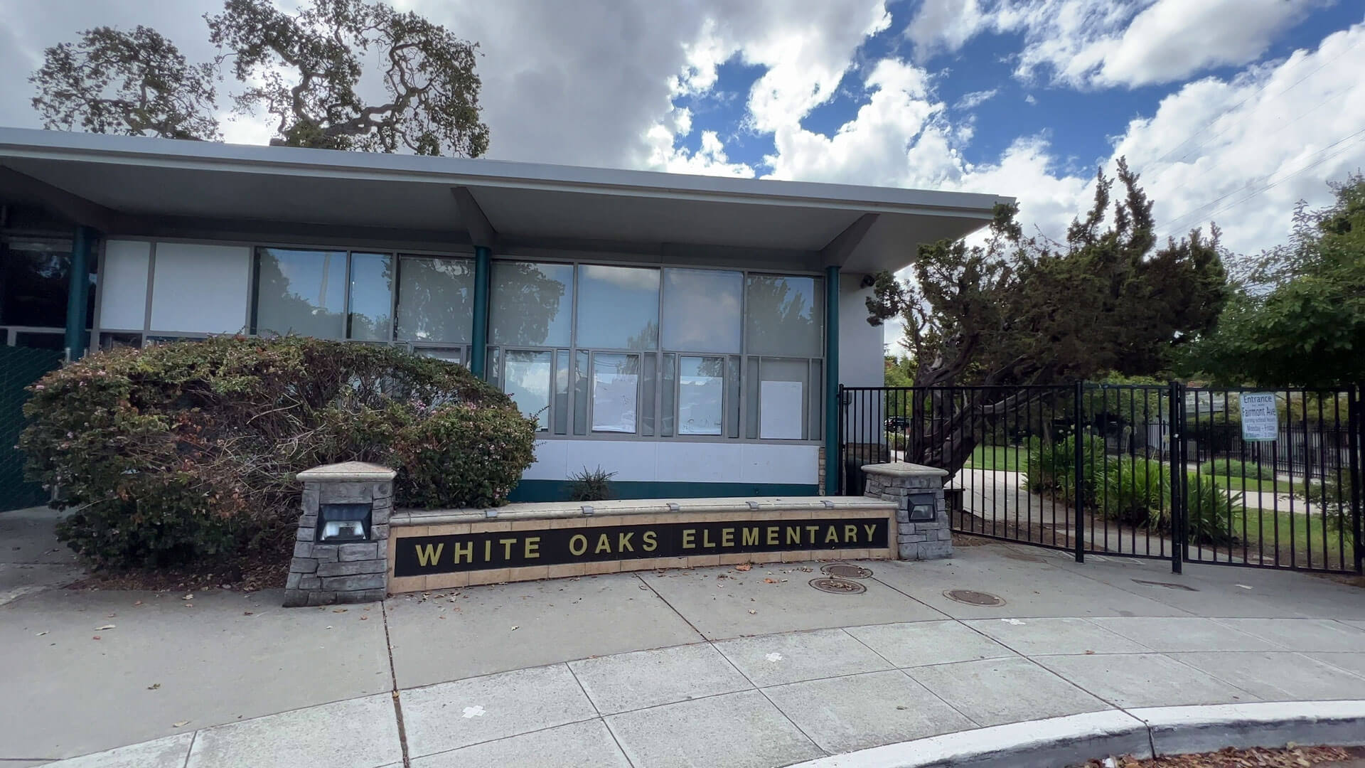 White Oaks Elementary at El Sereno Corte White Oaks San Carlos CA 94070