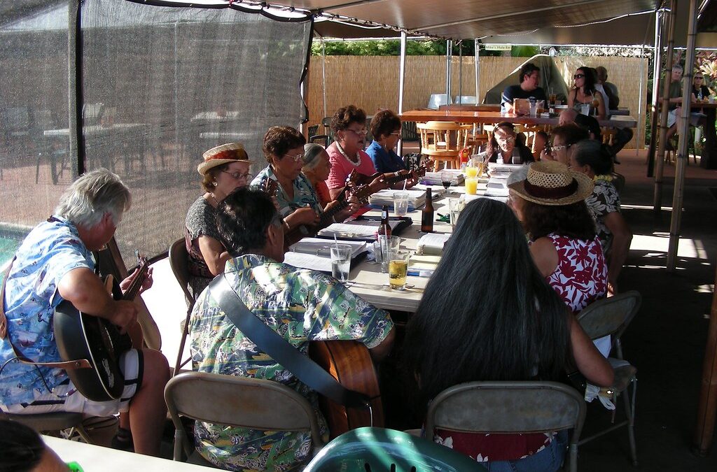 Join the Amazing Peninsula Ukulele Group