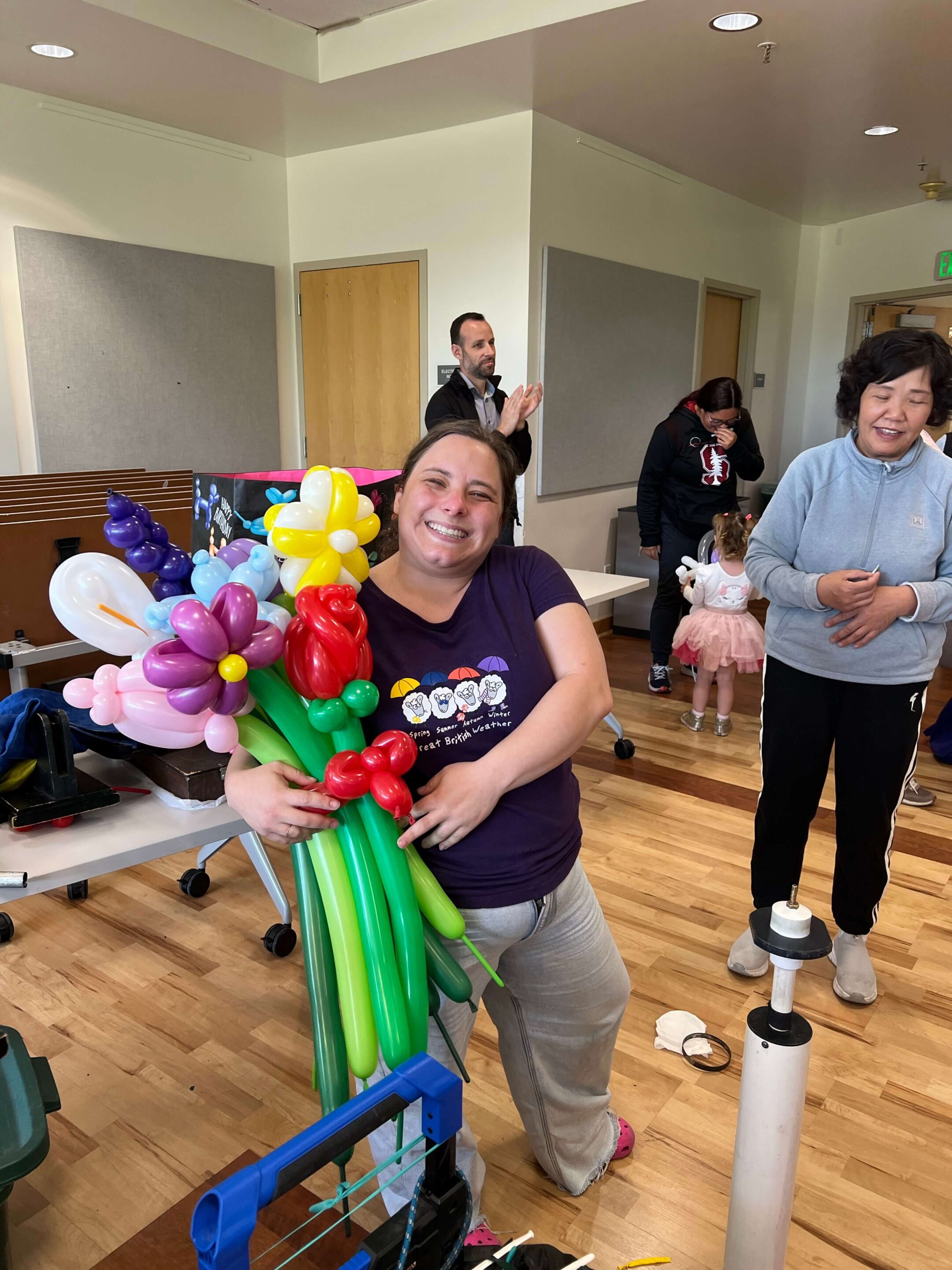 Mr Shap Balloon Twisting San Carlos Library (1)